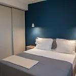 New Blue With Private Pool At Trapezaki