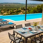 Βίλα New Blue With Private Pool At Trapezaki