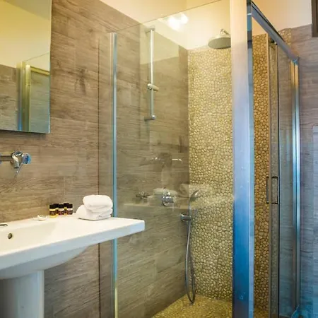 New Blue With Private Pool At Trapezaki فيلة *