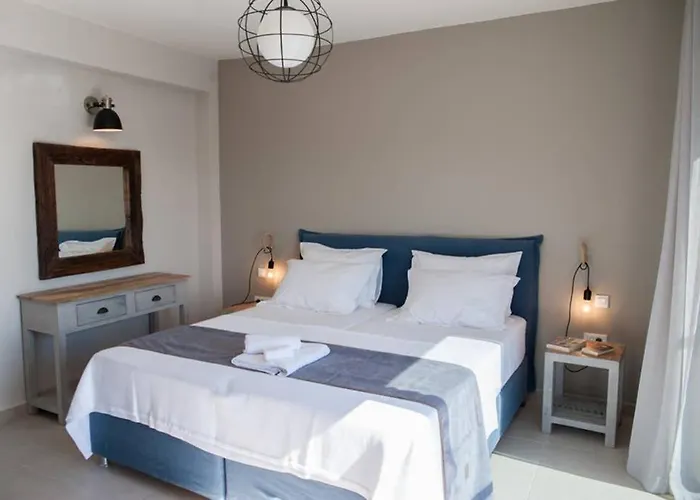 New Blue With Private Pool At Trapezaki Villa Afrato