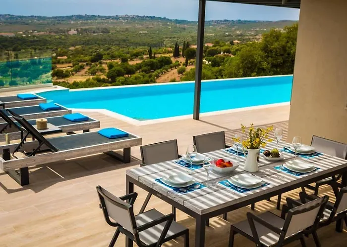 Villa New Blue With Private Pool At Trapezaki
