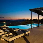 New Blue With Private Pool At Trapezaki Villa Afrato